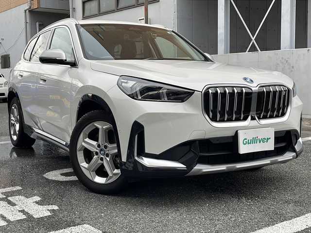 ＢＭＷ ＢＭＷ ｉＸ１ xDrive30 Xライン 大阪府 2023(令5)年 3.3万km アルピンホワイトⅢ 純正ナビ/Bluetoothオーディーオ/全周囲カメラ/バックカメラ/ヘッドアップディスプレイ/衝突軽減ブレーキ/車線逸脱警報/レーダークルーズコントロール/レザーシート/シートヒーター/パワーバックドア/スマートキー/LEDライト/ETC/ドラレコ