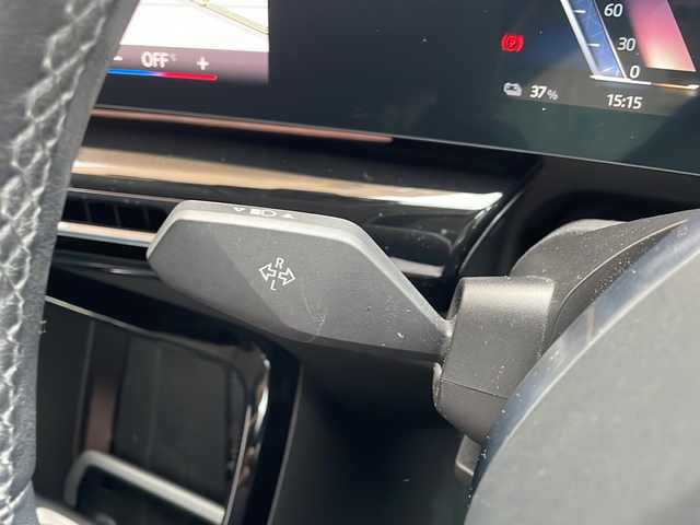 ＢＭＷ ＢＭＷ ｉＸ１ xDrive30 Xライン 大阪府 2023(令5)年 3.3万km アルピンホワイトⅢ 純正ナビ/Bluetoothオーディーオ/全周囲カメラ/バックカメラ/ヘッドアップディスプレイ/衝突軽減ブレーキ/車線逸脱警報/レーダークルーズコントロール/レザーシート/シートヒーター/パワーバックドア/スマートキー/LEDライト/ETC/ドラレコ