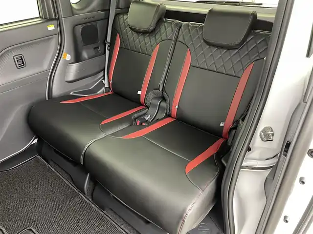 ダイハツ タント カスタム X 福島県 2023(令5)年 0.3万km シャイニングホワイトパール スマートアシスト　/・衝突被害軽減/・車線逸脱警報/・誤発信抑制機能/・オートハイビーム/バックカメラ　/ディスプレイオーディオ　/電子パーキング　/・ブレーキホールド　/レザーシート　/革巻きステアリング　/・チルトステアリング　/シートヒーター　/プッシュスタート　/・スマートキー/LEDライト/・オートライト/・フォグライト/純正フロアマット