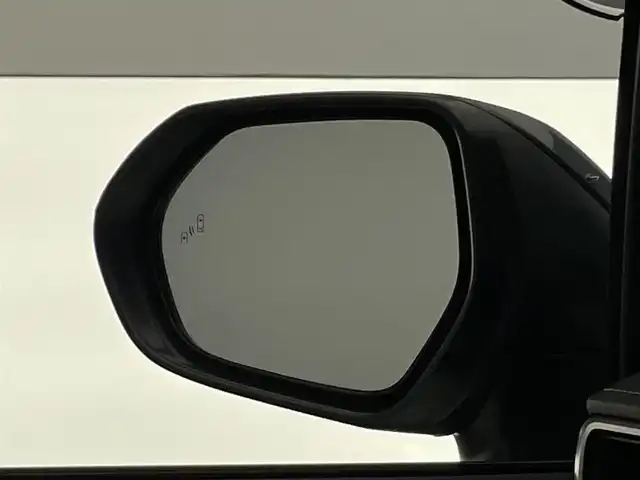 トヨタ カローラツーリング ハイブリッド ダブルバイビー 愛知県 2023(令5)年 3.9万km プラチナホワイトパールマイカ 純正１０．５型ナビ　BSM　追従クルコン　セーフティセンス　禁煙　フルセグ　黒ハーフレザー　Bluetooth　バックカメラ　車線逸脱　衝突軽減　ETC　USB　コーナーセンサー　LEDライト　フォグ　純正マット　ミラキャスト　電子パーキング　スマートキー　プッシュスタート