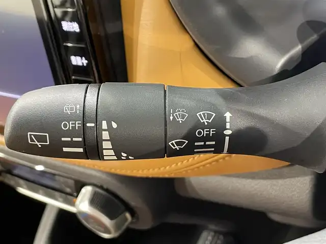日産 キックス X ツートーンインテリアED 愛知県 2021(令3)年 4.8万km ブリリアントホワイトパール 純正９インチナビDN登録時地図SD確認未/（Bluetooth/フルセグTV/SD/AM/FM/CD・DVD再生)/アラウンドビューモニター　/プロパイロット　/衝突軽減ブレーキ　/シートヒーター　/ビルトインＥＴＣ　/ＬＥＤヘッドライト　/LEDフォグランプ/ステアリングヒーター　/デジタルインナーミラー　/ドライブレコーダー/車線逸脱警報/ソナー/ハンドル支援/純正フロアマット/SOSコール/プッシュスタート/　　-スマートキー