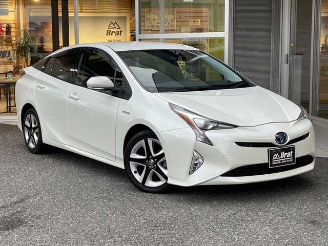 トヨタ プリウス A ツーリングセレクション 福島県 2018(平30)年 5.8万km ホワイトパールクリスタルシャイン 純正ナビ/バックカメラ/レーダークルーズコントロール/トヨタセーフティセンス/シートヒーター/ETC/フルセグTV/コーナーセンサー/オートマチックハイビーム/LEDヘッドライト