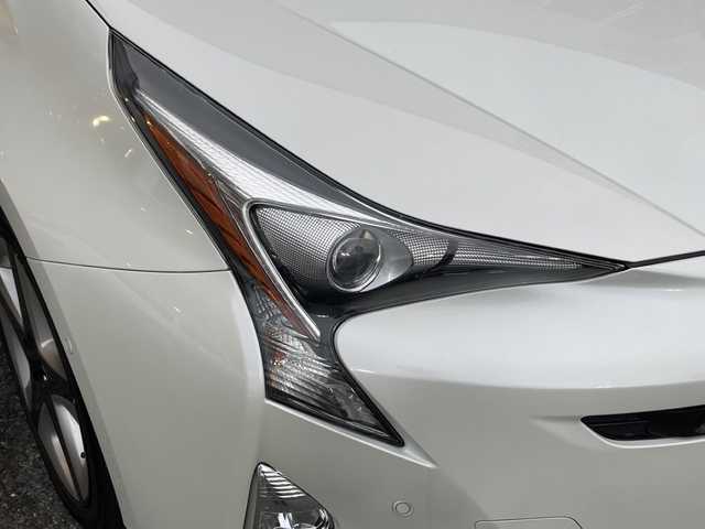 トヨタ プリウス A ツーリングセレクション 福島県 2018(平30)年 5.8万km ホワイトパールクリスタルシャイン 純正ナビ/バックカメラ/レーダークルーズコントロール/トヨタセーフティセンス/シートヒーター/ETC/フルセグTV/コーナーセンサー/オートマチックハイビーム/LEDヘッドライト