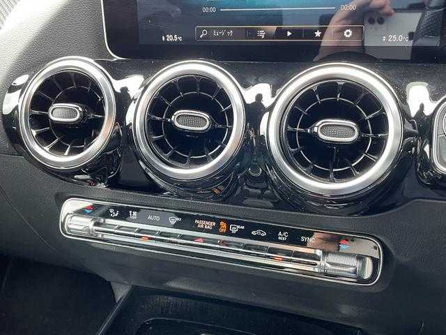 メルセデス・ベンツ Ｂ２００ｄ AMGライン 埼玉県 2019(令1)年 5.3万km オブシディアンブラック 黒半革シート/純正HDDナビ/(Bluetooth/USB/フルセグ)/アダプティブクルーズコントロール/ブラインドスポットモニター/シートヒーター/純正１８インチアルミホイール/電動リアゲート/パークアシスト/純正ドラレコ/ＬＥＤヘッドライト