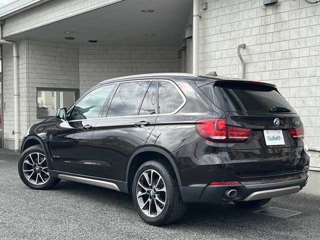 ＢＭＷ Ｘ５ xDrive 35d xライン 神奈川県 2014(平26)年 8.7万km 茶 サンルーフ/純正ナビ（CD/DVD/AUX/BT/フルセグTV)/360°カメラ/クルーズコントロール/衝突被害軽減ブレーキシステム/オートハイビーム/前後ドラレコ/ETC/コーナーセンサー/前席パワーシート（D席メモリシート）/前席シートヒーター/電動リアゲート/電動チルト/ルーフレール/純正フロアマット/保証書/取扱説明書