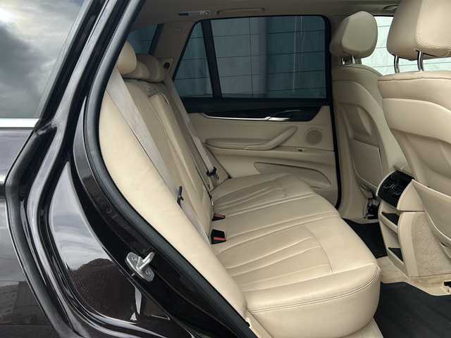 ＢＭＷ Ｘ５ xDrive 35d xライン 神奈川県 2014(平26)年 8.7万km 茶 サンルーフ/純正ナビ（CD/DVD/AUX/BT/フルセグTV)/360°カメラ/クルーズコントロール/衝突被害軽減ブレーキシステム/オートハイビーム/前後ドラレコ/ETC/コーナーセンサー/前席パワーシート（D席メモリシート）/前席シートヒーター/電動リアゲート/電動チルト/ルーフレール/純正フロアマット/保証書/取扱説明書