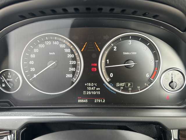ＢＭＷ Ｘ５ xDrive 35d xライン 神奈川県 2014(平26)年 8.7万km 茶 サンルーフ/純正ナビ（CD/DVD/AUX/BT/フルセグTV)/360°カメラ/クルーズコントロール/衝突被害軽減ブレーキシステム/オートハイビーム/前後ドラレコ/ETC/コーナーセンサー/前席パワーシート（D席メモリシート）/前席シートヒーター/電動リアゲート/電動チルト/ルーフレール/純正フロアマット/保証書/取扱説明書
