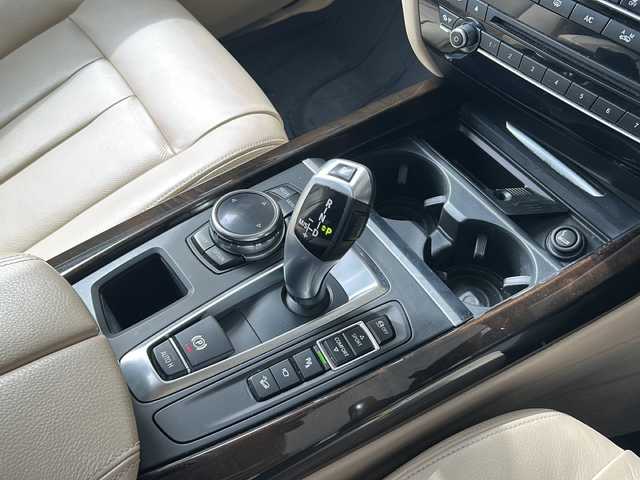 ＢＭＷ Ｘ５ xDrive 35d xライン 神奈川県 2014(平26)年 8.7万km 茶 サンルーフ/純正ナビ（CD/DVD/AUX/BT/フルセグTV)/360°カメラ/クルーズコントロール/衝突被害軽減ブレーキシステム/オートハイビーム/前後ドラレコ/ETC/コーナーセンサー/前席パワーシート（D席メモリシート）/前席シートヒーター/電動リアゲート/電動チルト/ルーフレール/純正フロアマット/保証書/取扱説明書