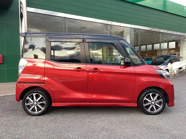 日産 デイズ ルークス HWS X Vセレクション 奈良県 2017(平29)年 4.7万km 赤Ⅱ ワンオーナー車/純正メモリーナビ（フルセグ・DVD・BT）/アラウンドビューモニター/両側パワースライドドア/ハーフレザーシート/オートライト/プッシュスタート/ETC/フロアマット/ドアバイザー/純正15インチアルミ