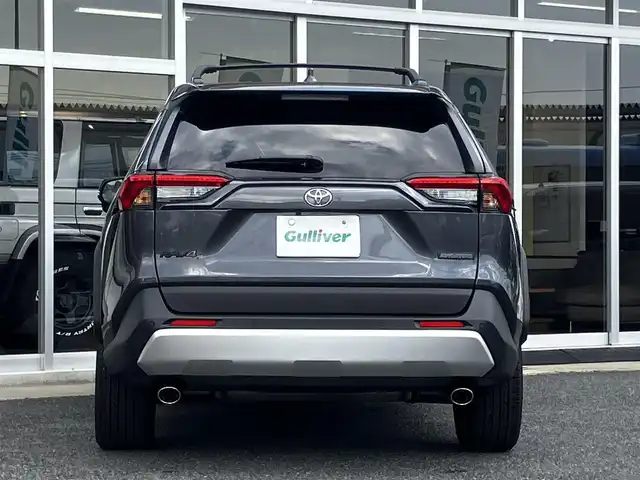 トヨタ ＲＡＶ４ アドベンチャー 山口県 2023(令5)年 3.7万km グレーメタリック 純正ナビ＆バックカメラ/　＆フルセグTV/純正フロアマット/純正LEDオートライト/純正LEDフォグランプ/純正19インチアルミ/デジタルインナーミラー/パワーバックドア/オートハイビーム/ステアリングヒーター/運転席パワーシート/フロントシートヒーター/＆シートベンチレーション/プリクラッシュセーフティ/レーンキープアシスト/ブラインドスポットモニター/パーキングサポートブレーキ/リアクロストラフィックアラート/ビルトインETC2.0