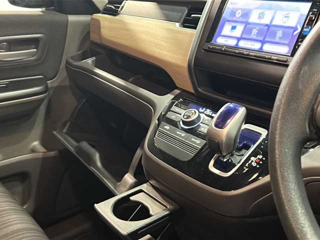 ホンダ フリード ハイブリット G ホンダセンシング 大分県 2016(平28)年 8万km モダンスティールM ワンオーナー/ホンダセンシング/純正ナビ/CD/DVD/Bluetooth/フルセグTV/バックカメラ/両側パワースライドドア/ビルトインETC/LEDヘッドランプ/オートライト/アダプティブクルーズコントロール/純正フロアマット/ドアバイザー/スマートキー/エンジンプッシュスタート/保証書/取説/スペアキー1本