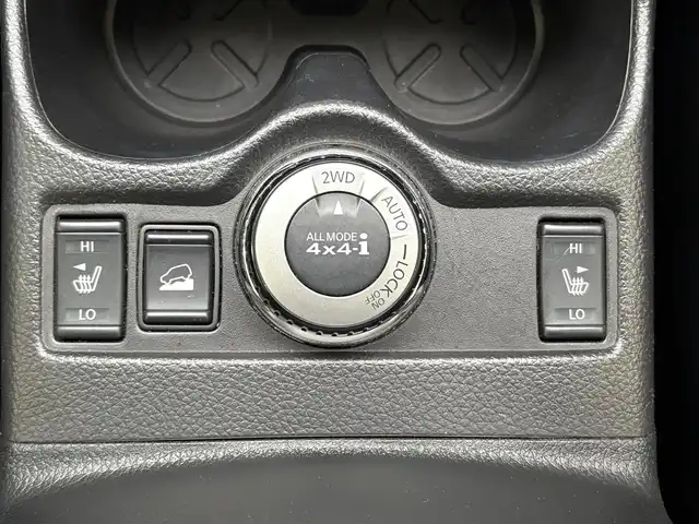 日産 エクストレイル 20Xt エマージェンシーブレーキ 愛知県 2016(平28)年 5.2万km ブリリアントホワイトパール ワンオーナー/SDナビ/フルセグテレビ/バックカメラ/アイドリングストップ/ウィンカーミラー/クルーズコントロール/ドアバイザー/プッシュスタート/パワーバックドア/ETC/スペアキー/スペアタイヤ/テレビキャンセラー/フォグランプ/LEDライト