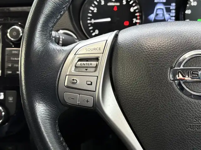 日産 エクストレイル 20Xt エマージェンシーブレーキ 愛知県 2016(平28)年 5.2万km ブリリアントホワイトパール ワンオーナー/SDナビ/フルセグテレビ/バックカメラ/アイドリングストップ/ウィンカーミラー/クルーズコントロール/ドアバイザー/プッシュスタート/パワーバックドア/ETC/スペアキー/スペアタイヤ/テレビキャンセラー/フォグランプ/LEDライト