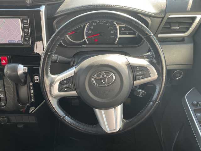 トヨタ ルーミー カスタムG S 千葉県 2017(平29)年 3万km ブラックマイカメタリック/ブリリアントカッパークリスタルマイカ 2トーン 純正SDナビ/(FM/AM/CD/SD/TV/Bluetooth)/バックカメラ/衝突被害軽減システム/クルーズコントロール/両側パワースライドドア/横滑り防止装置/ETC/ドライブレコーダー/アイドリングストップ/LEDヘッドライト/フォグランプ/オートライト/ウィンカーミラー/電動格納ミラー/純正14インチAW/シートリフター/プッシュスタート/スマートキー/フロアマット/ドアバイザー/スペアキー/取扱説明書