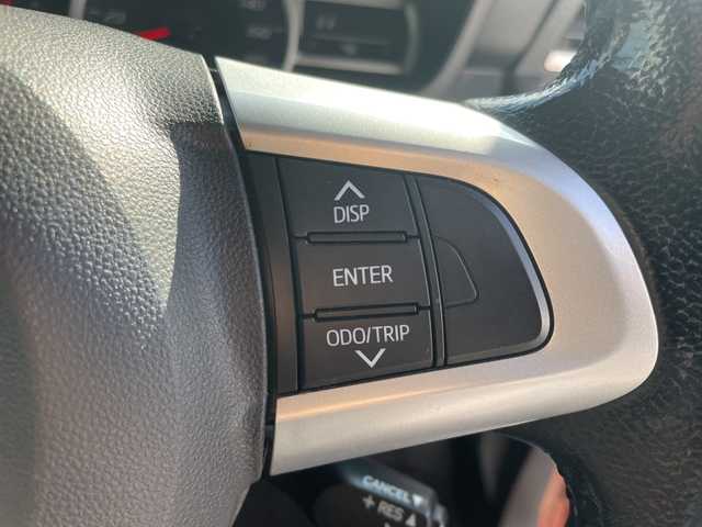 トヨタ ルーミー カスタムG S 千葉県 2017(平29)年 3万km ブラックマイカメタリック/ブリリアントカッパークリスタルマイカ 2トーン 純正SDナビ/(FM/AM/CD/SD/TV/Bluetooth)/バックカメラ/衝突被害軽減システム/クルーズコントロール/両側パワースライドドア/横滑り防止装置/ETC/ドライブレコーダー/アイドリングストップ/LEDヘッドライト/フォグランプ/オートライト/ウィンカーミラー/電動格納ミラー/純正14インチAW/シートリフター/プッシュスタート/スマートキー/フロアマット/ドアバイザー/スペアキー/取扱説明書