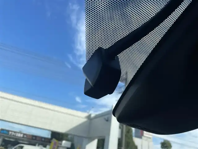 トヨタ ヴォクシー ハイブリッド ZS 煌Ⅱ 埼玉県 2019(平31)年 4.3万km ホワイトパールクリスタルシャイン ・純正ナビ/・純正フリップダウンモニター/・トヨタセーフティセンス/・レザー調シートカバー/・シートヒーター/・クルーズコントロール/・ドライブレコーダー/・コーナーセンサー/・バックカメラ