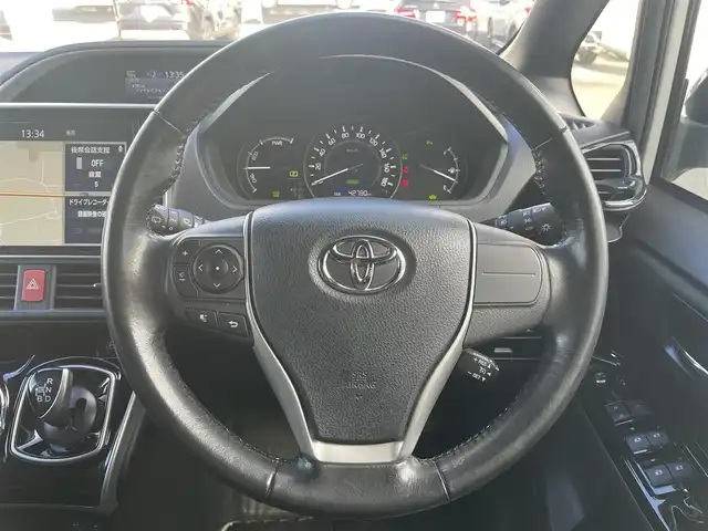 トヨタ ヴォクシー ハイブリッド ZS 煌Ⅱ 埼玉県 2019(平31)年 4.3万km ホワイトパールクリスタルシャイン ・純正ナビ/・純正フリップダウンモニター/・トヨタセーフティセンス/・レザー調シートカバー/・シートヒーター/・クルーズコントロール/・ドライブレコーダー/・コーナーセンサー/・バックカメラ