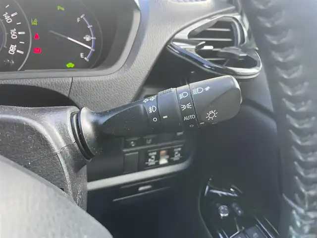 トヨタ ヴォクシー ハイブリッド ZS 煌Ⅱ 埼玉県 2019(平31)年 4.3万km ホワイトパールクリスタルシャイン ・純正ナビ/・純正フリップダウンモニター/・トヨタセーフティセンス/・レザー調シートカバー/・シートヒーター/・クルーズコントロール/・ドライブレコーダー/・コーナーセンサー/・バックカメラ