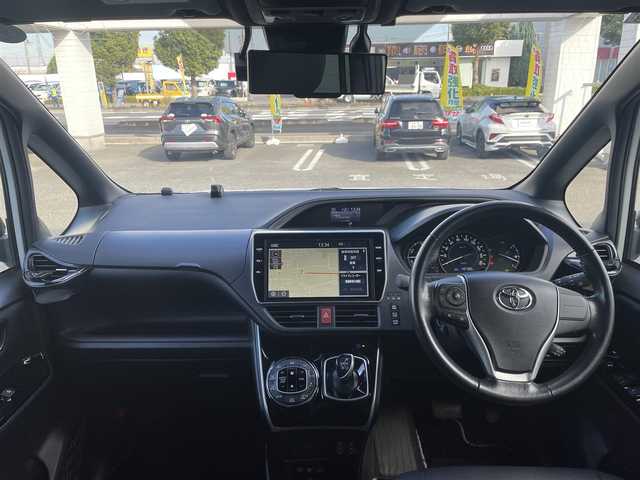 トヨタ ヴォクシー ハイブリッド ZS 煌Ⅱ 埼玉県 2019(平31)年 4.3万km ホワイトパールクリスタルシャイン ・純正ナビ/・純正フリップダウンモニター/・トヨタセーフティセンス/・レザー調シートカバー/・シートヒーター/・クルーズコントロール/・ドライブレコーダー/・コーナーセンサー/・バックカメラ