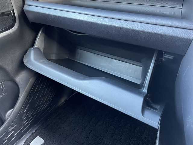 トヨタ ヴォクシー ハイブリッド ZS 煌Ⅱ 埼玉県 2019(平31)年 4.3万km ホワイトパールクリスタルシャイン ・純正ナビ/・純正フリップダウンモニター/・トヨタセーフティセンス/・レザー調シートカバー/・シートヒーター/・クルーズコントロール/・ドライブレコーダー/・コーナーセンサー/・バックカメラ