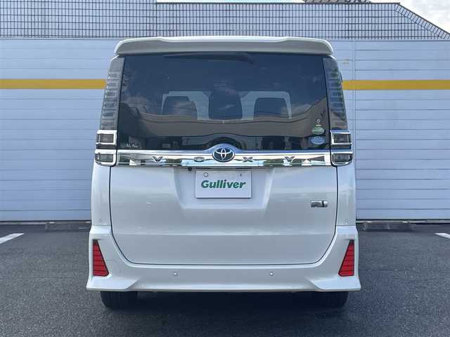 トヨタ ヴォクシー ハイブリッド ZS 煌Ⅱ 埼玉県 2019(平31)年 4.3万km ホワイトパールクリスタルシャイン ・純正ナビ/・純正フリップダウンモニター/・トヨタセーフティセンス/・レザー調シートカバー/・シートヒーター/・クルーズコントロール/・ドライブレコーダー/・コーナーセンサー/・バックカメラ