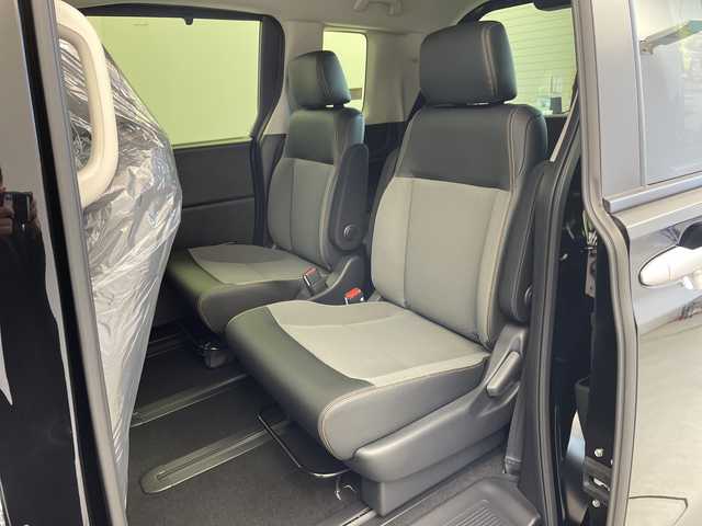 ホンダ フリード ハイブリット e:HEV クロスター 新潟県 2025(令7)年 0.1千km クリスタルブラックパール ホンダセンシング/9インチナビ（BT/CarPlay/AndroidAuto）/バックカメラ/両側パワースライドドア/シートヒーター/オートエアコン/オートライト/オートマチックハイビーム/衝突軽減システム/スマートキー/プッシュスタート/スペアキー/LEDヘッドライト/カーテンエアバック/ブラインドスポットモニター/レーンキープアシスト/保証書/取説/レザーステアリング/ステアリングスイッチ