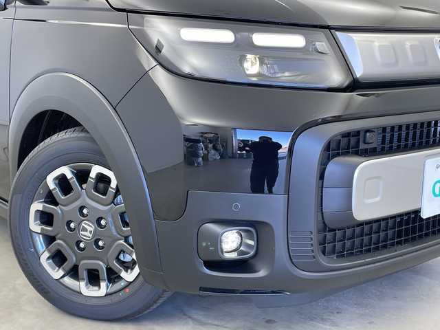 ホンダ フリード ハイブリット e:HEV クロスター 新潟県 2025(令7)年 0.1千km クリスタルブラックパール ホンダセンシング/9インチナビ（BT/CarPlay/AndroidAuto）/バックカメラ/両側パワースライドドア/シートヒーター/オートエアコン/オートライト/オートマチックハイビーム/衝突軽減システム/スマートキー/プッシュスタート/スペアキー/LEDヘッドライト/カーテンエアバック/ブラインドスポットモニター/レーンキープアシスト/保証書/取説/レザーステアリング/ステアリングスイッチ
