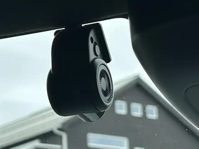 ダイハツ タント カスタム RS セレクション 東京都 2020(令2)年 3.6万km シャイニングホワイトパール 純正SDナビ（NSZN-Y70DS）/・Bluetooth/TV/SD/CD/DVD/HDMI/スマートアシスト/アダクティブクルーズコントロール/レーンキープアシスト/盗難防止装置/コーナーセンサー/ドライブレコーダー/オートライト/サンシェード/シートヒーター/プッシュスタート/オートエアコン/バックカメラ/ETC/15インチ純正アルミホイール/取扱説明書/スペアキー1本