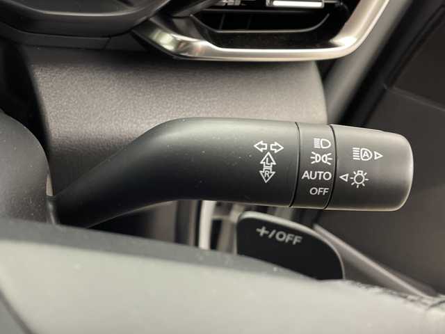 マツダ ＭＸ－３０ロータリーＥＶ ナチュラルモノトーン 鹿児島県 2023(令5)年 0.3万km セラミックメタリック 純正マツダコネクトナビ/(BT/FM/AM/フルセグTV)/全方位カメラ/バックカメラ/オートマチックハイビーム/パドルシフト/電動パーキングブレーキ/オートホールド/ブラインドスポットモニター/シティブレーキアシスト/レーダークルーズコントロール/BOSEサウンドシステム/メモリ付パワーシート/シートヒーター/ステアリングヒーター