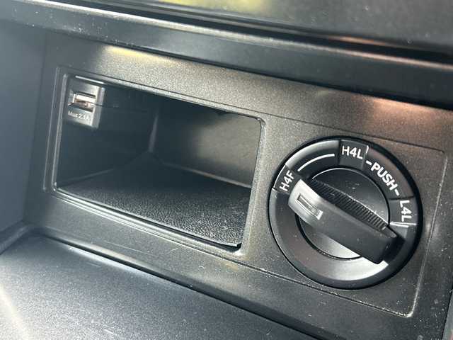 トヨタ ランドクルーザー プラド TX Lパッケージ 兵庫県 2014(平26)年 7.5万km ブラック 社外9型ナビ/CD/DVD/フルセグTV/Bluetooth/HDMI端子/バックカメラ/ETC/社外ジャオスフロントエアロ/社外レイズフルクロス17インチAW/（純正AWスタッドレス付4本積込）/社外エムクライムマフラー（純正積込）/LEDヘッドランプ（純正有）/後期テール仕様（純正有）/社外グリル（純正有）/社外シートカバー/社外エアクリーナー/社外フロアマット/他社外パーツ有（他純正パーツ有）/前後ドライブレコーダー（前360度）/ウッドコンビハンドル/前席シートヒーター/パワーシート/トノカバー/保証書/取説/スペアキー