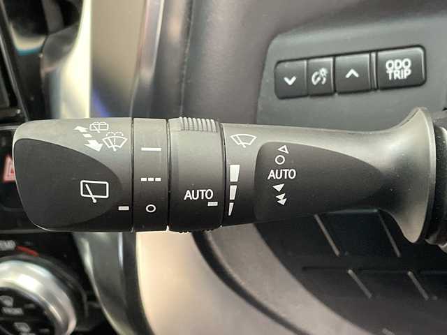 トヨタ アルファード S Cパッケージ 愛知県 2019(令1)年 6.5万km ホワイトパールクリスタルシャイン モデリスタエアロ/純正ALPINE10.5型ナビ/フリップダウンモニター/三眼LEDヘッドライト/両側パワースライドドア/トヨタエンジンスターター/足廻りマフラー/レーダークルーズコントロール/シートヒーター/エアシート/バックカメラ/電動リアゲート/パワーシート/コーナーセンサー/純正アルミホイール/ステアリングヒーター/リアオートエアコン/オートマチックハイビーム/ドライブレコーダー/ETC/フルセグ/CD DVD/Bluetooth/ステアリングスイッチ/スマートキー/プッシュスタート