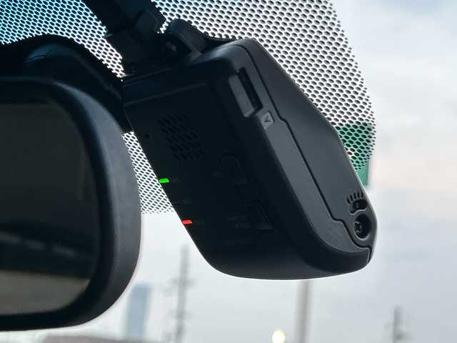 ホンダ フリード ハイブリット G ブラックスタイル 大阪府 2022(令4)年 1.7万km プラチナホワイトパール ９インチナビ　/フルセグ　/Ｂｌｕｅｔｏｏｔｈ　/バックカメラ　/両側パワースライドドア　/シートヒーター　/レーダークルーズコントロール　/前後ドライブレコーダー　/ＥＴＣ　/フロアーマット　/サイドバイザー