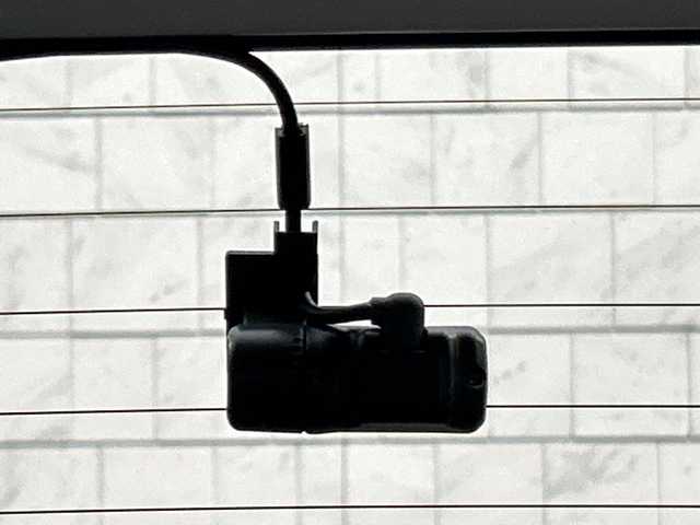 ホンダ フリード ハイブリット G ブラックスタイル 大阪府 2022(令4)年 1.7万km プラチナホワイトパール ９インチナビ　/フルセグ　/Ｂｌｕｅｔｏｏｔｈ　/バックカメラ　/両側パワースライドドア　/シートヒーター　/レーダークルーズコントロール　/前後ドライブレコーダー　/ＥＴＣ　/フロアーマット　/サイドバイザー