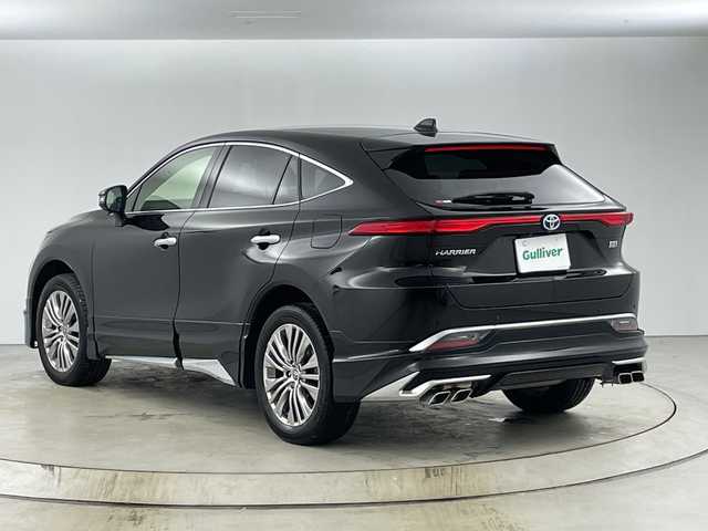 トヨタ ハリアー ハイブリッド Z レザーパッケージ 愛知県 2022(令4)年 2.5万km ブラック モデリスタ製フルエアロ/純正12.3インチナビ/(Bluetooth/USB/フルセグTV/FM/AM)/アラウンドビューモニター/JBLサウンドシステム/デジタルインナーミラー/ヘッドアップディスプレイ/トヨタセーフティセンス/・プリクラッシュセーフティ/・レーンキープアシスト/・オートマチックハイビーム/・ブラインドスポットモニター/・アダプティブクルーズコントロール/電動パーキングブレーキ/ブレーキホールド/ステアリングヒーター/レザーシート/前席シートヒーター/前席エアーシート/電動リアゲート/ビルトインETC2.0/スマートキー/プッシュスタート/LEDヘッドライト/オートライト/フロントフォグランプ/純正19インチアルミホイール/純正フロアマット/革巻きステアリング/横滑り防止装置