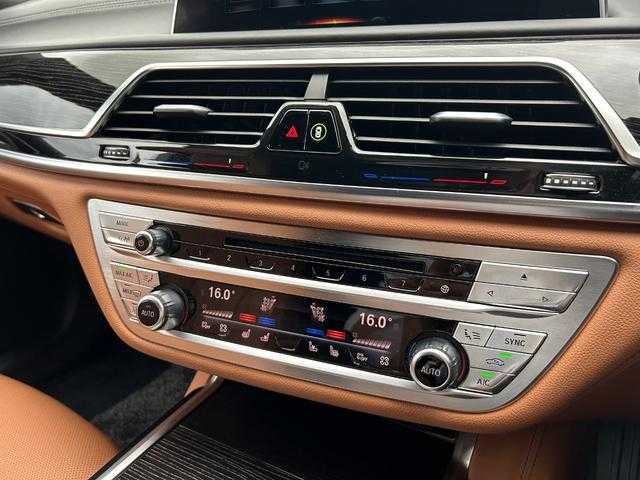 ＢＭＷ ７４０ｉ