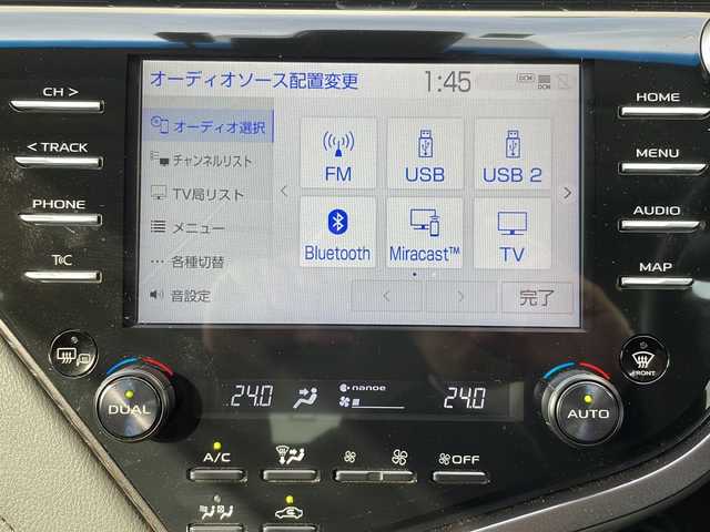 トヨタ カムリ G レザーパッケージ 山形県 2020(令2)年 6.2万km シルバーM ・ワンオーナー/・４WD/・レザーシート/・9インチディスプレイオーディオ/フルセグ/BT/ミラキャスト/AMFM/・バックカメラ/・純正前方ドラレコ/・ビルトインETC/・MTモード付きAT/・衝突被害軽減システム/・レーンキープアシスト/・前後クリアランスソナー/・ブラインドスポットモニター/・LEDヘッドランプ/・オートライト（オートマチックハイビーム）/・LEDフォグランプ/・リアフォグランプ/・レーダークルーズコントロール/・ヘッドアップディスプレイ/・ステアリングスイッチ/・前席パワーシート、シートヒーター/・純正AW/・純正マット/・スタッドレスタイヤ＋社外AW積込/・保証書/・取扱説明書
