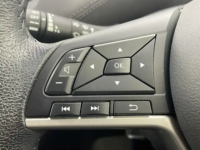 日産 セレナ e－パワー ハイウェイスター V 埼玉県 2020(令2)年 5.4万km ダークメタルグレー 純正９型ナビ　フリップダウンモニター　アラウンドビューモニター　両側パワースライドドア　BSM　ＬＥＤライト　ドライブレコーダー　ビルトインＥＴＣ　クルーズコントロール　純正アルミ　純正フロアマット　地デジＴＶ　スマートキー　オートライト