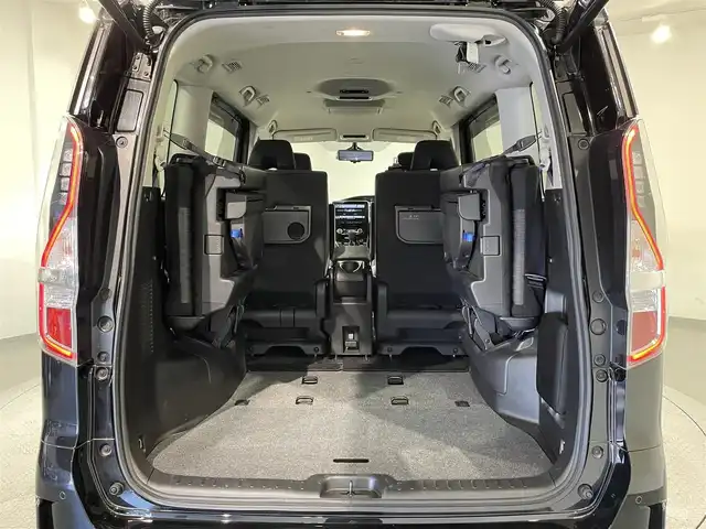 日産 セレナ ハイウェイスター V 宮崎県 2021(令3)年 2.8万km ダイヤモンドブラック 純正９インチナビ/（Bluetooth/フルセグTV/DVD・Blu-ray再生）　/純正フリップダウンモニター　/プロパイロット　/両側電動スライドドア　/アラウンドビューモニター　/ビルトインＥＴＣ　/デジタルインナーミラー　/ブラインドスポットモニター　/ドライブレコーダー