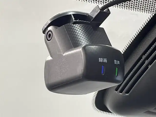 日産 セレナ ハイウェイスター V 宮崎県 2021(令3)年 2.8万km ダイヤモンドブラック 純正９インチナビ/（Bluetooth/フルセグTV/DVD・Blu-ray再生）　/純正フリップダウンモニター　/プロパイロット　/両側電動スライドドア　/アラウンドビューモニター　/ビルトインＥＴＣ　/デジタルインナーミラー　/ブラインドスポットモニター　/ドライブレコーダー