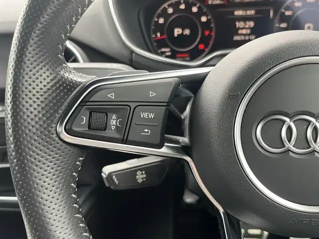 アウディ ＴＴクーペ 2．0 TFSI クワトロ 静岡県 2016(平28)年 4.4万km ミトスブラックメタリック Slineパッケージ/・Slineバンパー/・ラジエーターグリル（ハイグロスブラック）/・リヤディフューザー（プラチナムグレー）/・ドアシルトリム S line/・Slineエクステリアロゴ/・ランバーサポート4ウェイ/・アルミホイール10Vスポークデザイン/ パートリーポリッシュト8.5Jx18/・Slineスポーツサスペンション/・ヘッドライニングブラック/・デコラティブパネル/ マットブラッシュトアルミニウム/・Slineステアリングロゴ/・Slineセクレターノブ/・アルミニウムルックインテリア/・アルカンタラ／レザー Slineロゴ/マトリクスLEDヘッドライト/ワンオーナー/ハーフレザーシート/バーチャルコックピット/(CD/DVD/Bluetooth/フルセグ)/バックカメラ/クルーズコントロール/パーキングアシスト/パワーシート/アドバンストキー/ETC/純正フロアマット/純正19インチアルミホイール/保証書/取扱説明書/スペアキー