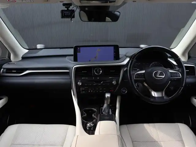 レクサス ＲＸ 450hL 長野県 2021(令3)年 3.5万km グラファイトブラックガラスフレーク ワンオーナー/サンルーフ/純正ナビ/（AF/FM/CD/DVD/SD/サウンドライブラリ/Bluetooth/フルセグTV）/衝突軽減/横滑り防止/レーンキープ/オートホールド/クルーズコントロール追従あり/ヘッドアップディスプレイ/オートライト/オートマチックハイビーム/フォグランプ/パワーバックドア/ハンドルヒーター/パドルシフト/ハンズフリー/シートメモリー/パワーシート（運転席/助手席）/ヒートシーター（運転席/助手席）/クーラーシート（運転席/助手席）/アラウンドビューバックモニター/後部座席モニター×2/ドライブレコーダー（前後）/ビルドインETC/純正フロアマット/純正アルミホイール/プッシュスタート/LEDライト/ルーフレール/保証書/取扱説明書
