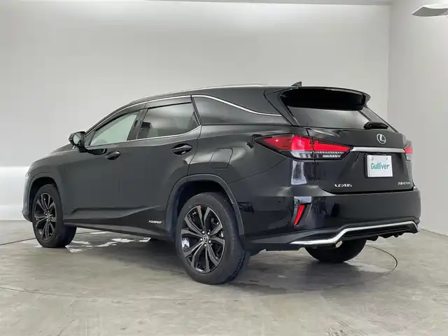 レクサス ＲＸ 450hL 埼玉県 2021(令3)年 3.5万km グラファイトブラックガラスフレーク サンルーフ/純正ナビ/（AF/FM/CD/DVD/SD/サウンドライブラリ/Bluetooth/フルセグTV）/衝突軽減/横滑り防止/レーンキープ/オートホールド/クルーズコントロール追従あり/ヘッドアップディスプレイ/オートライト/オートマチックハイビーム/フォグランプ/パワーバックドア/ハンドルヒーター/パドルシフト/ハンズフリー/シートメモリー/パワーシート/ヒートシーター/ベンチレーション/アラウンドビューバックモニター/後部座席モニター×2/ドライブレコーダー（前後）/ビルドインETC/純正フロアマット/純正アルミホイール/プッシュスタート/LEDライト/ルーフレール/保証書/取扱説明書