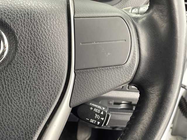 トヨタ ヴォクシー ZS 煌 千葉県 2018(平30)年 6万km ホワイトパールクリスタルシャイン 衝突軽減ブレーキ/純正１０インチＳＤナビ　/（フルセグ/Bluetooth/CD/DVD/FM/AM）/レーンキープアシスト　/オートハイビーム　/横滑り防止装置　/バックカメラ　/両側パワースライドドア　/クルーズコントロール　/ＬＥＤオートライト　/ＥＴＣ/スマートキー/電動格納ミラー