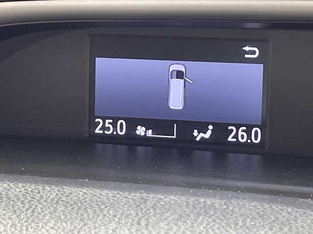 トヨタ ヴォクシー ZS 煌 千葉県 2018(平30)年 6万km ホワイトパールクリスタルシャイン 衝突軽減ブレーキ/純正１０インチＳＤナビ　/（フルセグ/Bluetooth/CD/DVD/FM/AM）/レーンキープアシスト　/オートハイビーム　/横滑り防止装置　/バックカメラ　/両側パワースライドドア　/クルーズコントロール　/ＬＥＤオートライト　/ＥＴＣ/スマートキー/電動格納ミラー