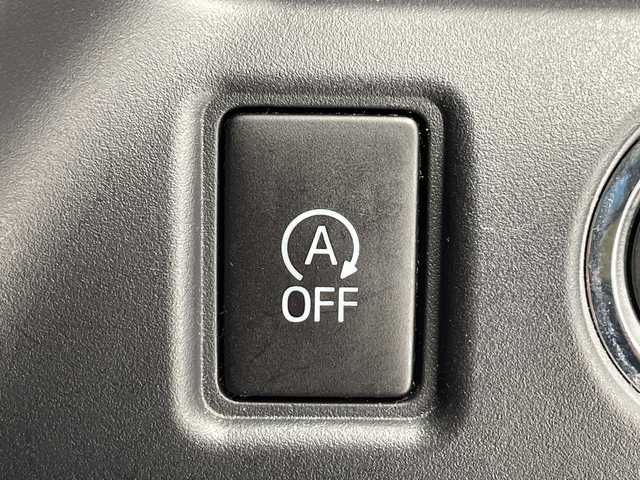 トヨタ ヴォクシー ZS 煌 千葉県 2018(平30)年 6万km ホワイトパールクリスタルシャイン 衝突軽減ブレーキ/純正１０インチＳＤナビ　/（フルセグ/Bluetooth/CD/DVD/FM/AM）/レーンキープアシスト　/オートハイビーム　/横滑り防止装置　/バックカメラ　/両側パワースライドドア　/クルーズコントロール　/ＬＥＤオートライト　/ＥＴＣ/スマートキー/電動格納ミラー