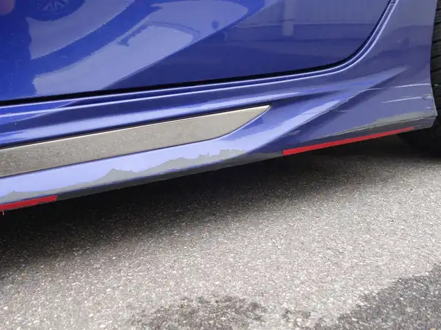 トヨタ プリウス S ツーリングセレクション 山形県 2017(平29)年 6万km ダークブルーマイカM 4WD/モデリスタエアロ/純正SDナビ/　　【CD DVD BT フルセグ】/バックカメラ/LEDオートヘッドライト/ソフトレザーシート/シートヒーター/純正17インチアルミホイール/ドライブレコーダー/アイドリングストップ/ステアリングスイッチ/電動格納ウィンカーミラー/フォグランプ/スマートキー