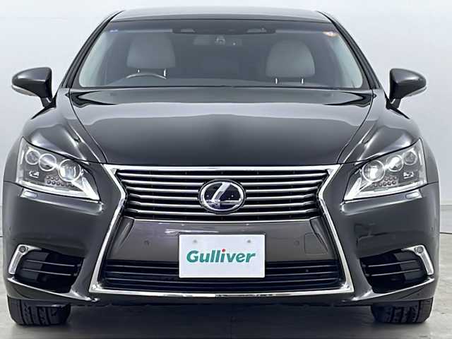 レクサス ＬＳ 600h バージョンL 道央・札幌 2013(平25)年 7万km スターライトブラックガラスフレーク ・4WD/・純正メモリナビ/CD/DVD/BT/USB/AUX/フルセグ/・マークレビンソンサラウンド/・バックカメラ/・後席モニター/・パワーバックドア/・プリクラッシュセーフティ/・ブラインドスポットモニター/・レーンキープアシスト/・レーダークルーズコントロール/・レザーシート/・前席シートヒーター/・前席ベンチレーション/・ステアリングヒーター/・前席パワーシート/・オートマチックハイビーム/・ドアミラーヒーター/・スマートキー/・純正18インチAW
