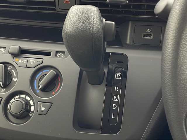 三菱 ｅＫワゴン M 宮城県 2023(令5)年 0.7万km シルキーホワイト ４WD/禁煙車/純正9インチナビ：MM22D-LM/（TV/ナビ/Bluetooth/AM/FM/VTR/HDMI）/バックカメラ/シートヒーター（運転席/助手席）/純正フロアマット/レーンキープアシスト/ステアリングリモコン/コーナーセンサー/ETC/USBポート
