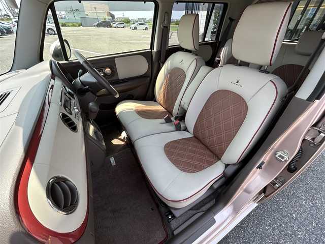 スズキ ラパン ショコラ X 鳥取県 2015(平27)年 6.6万km シャンパンピンクPM 純正ＣＤオーディオ/専用レザーシート/専用革巻きハンドル/キセノンライト/プッシュスタート/純正アルミホイール/プッシュスタート/アイドリングストップ/ウィンカーミラー/電動格納ミラー/オートライト/ドアバイザー/フロアマット