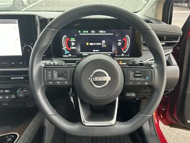 日産 オーラ G レザーエディション 愛媛県 2022(令4)年 1.9万km ガーネットレッド/スーパーブラック 2トーン 純正9型NissanConnectナビ/BOSEパーソナルプラスサウンドシステム/全周囲カメラ/プロパイロット/純正ドライブレコーダー/インテリジェントルームミラー/ブラインドスポットモニター/ワイヤレス充電/クリアランスソナー/電動パーキングブレーキ/AutoHold/電格ミラー/ステアリングリモコン/ISOFIX/現状サマー(純正AW)(205/50/R17)/BRIDGESTONE TURANZA T005A